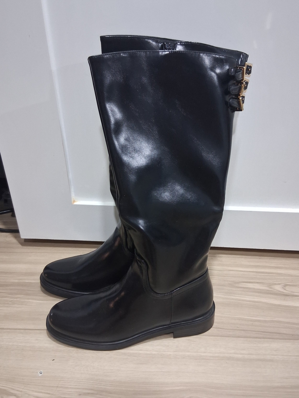 Bamboo Black Knee-High Buckle Riding Boots 7M